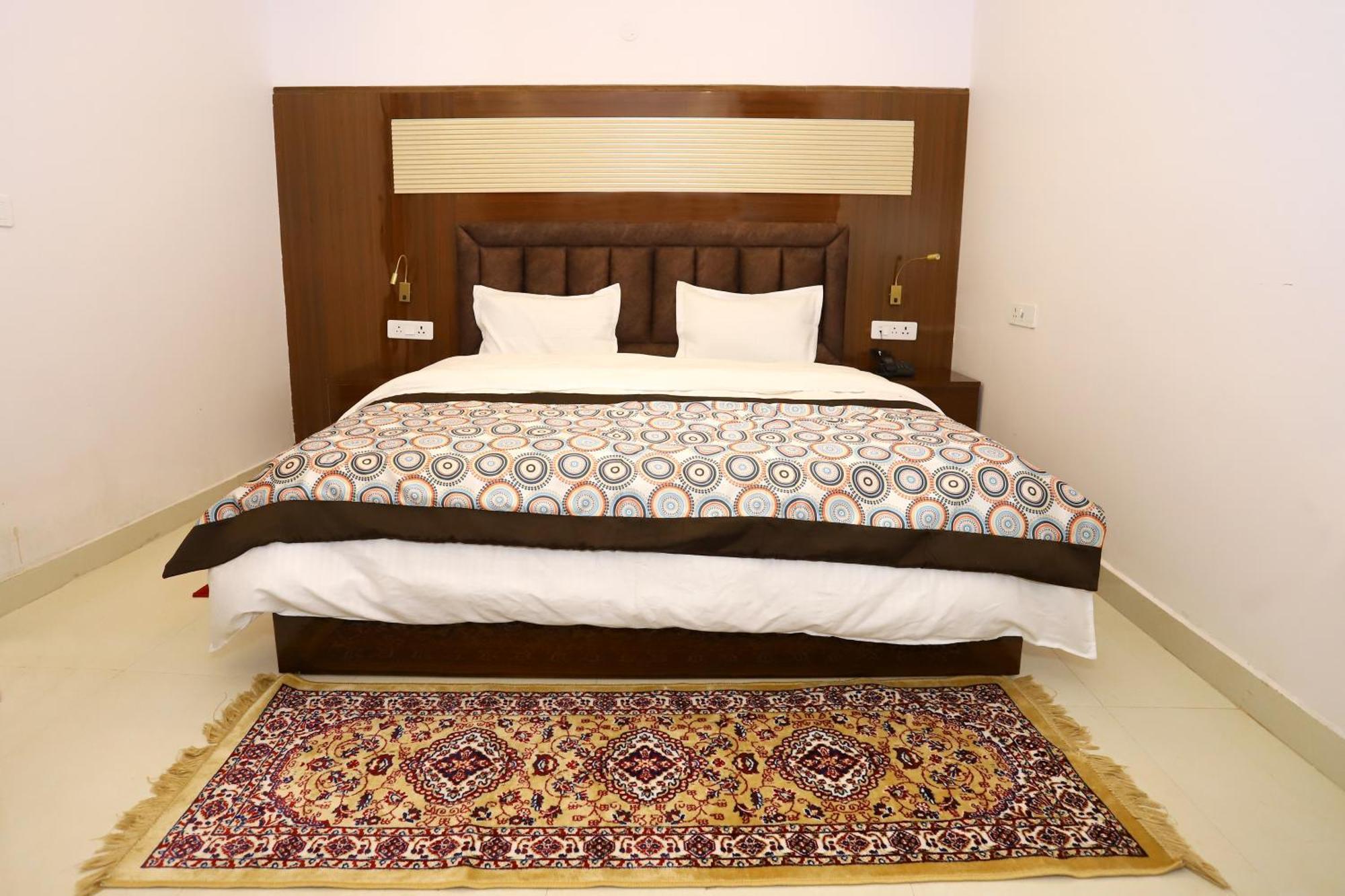 Vrindavan Guest House Nova Deli Exterior foto